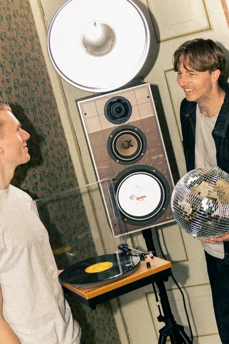 THE SPEAKER BOOTH op een bedrijfsfeest
